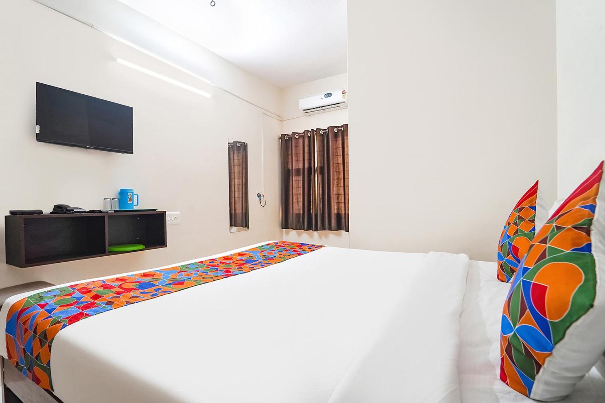 Fabexpress Epic Residency - Nr Srm University, Ramapuram Chennai Exterior photo